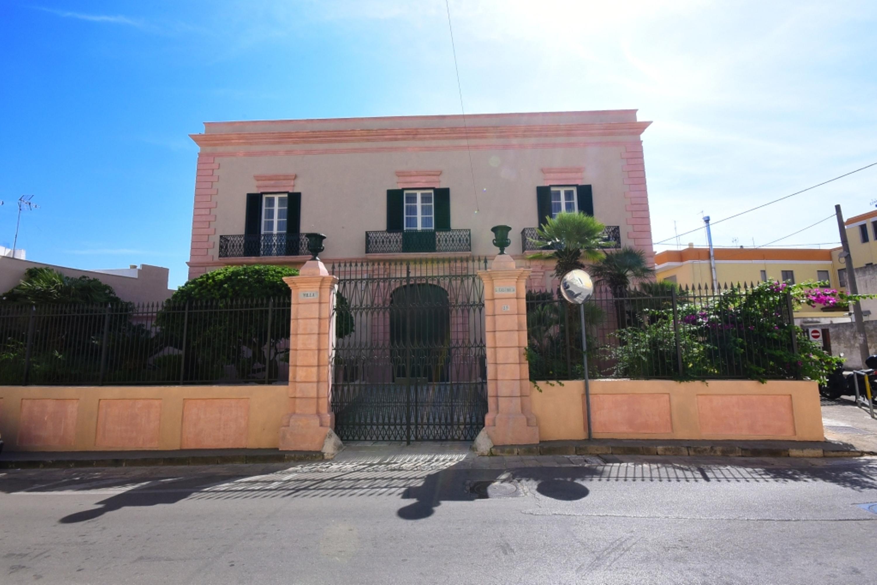 Alojamento de Acomodação e Pequeno-almoço Palazzo Castriota Alezio